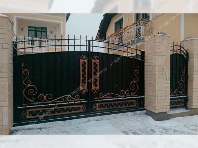Кованые ворота откатные Арт.ВХКО-15 купить в Москве