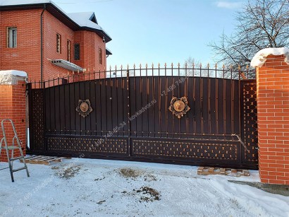 Кованые ворота откатные Арт.ВХКО-39 купить в Москве