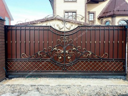 Кованые откатные ворота с электроприводом эскиз купить в Москве