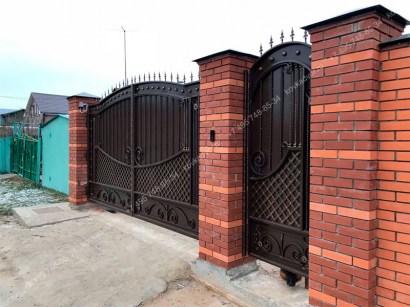 Распашные ворота металлические из профнастила цена купить в Москве