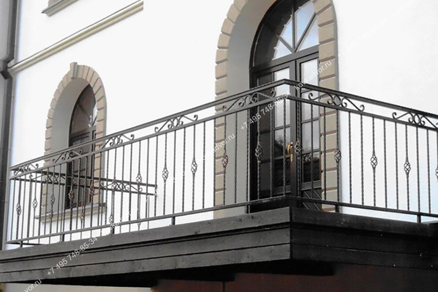 Кованый балкон Арт.БХК-63 купить в Москве