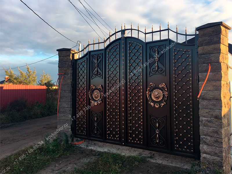 Кованые ворота Арт.ВХК-159 купить в Москве