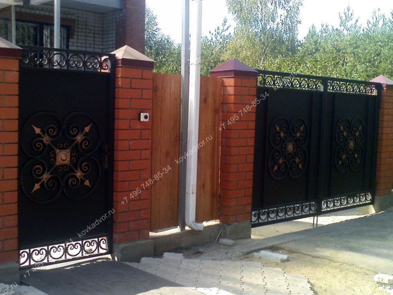 Кованые ворота Арт.ВХК-49 купить в Москве